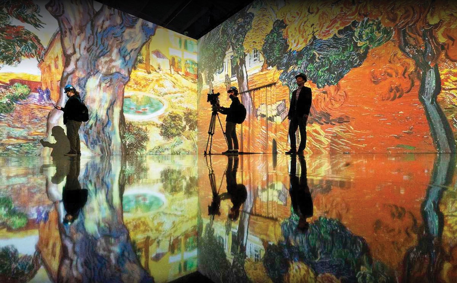 El arte se está utilizando como una experiencia interactiva para promover el bienestar mental. Los museos, los centros turísticos y los lugares públicos incluyen experiencias de arte inmersivo polinomial, operados por técnicas como IA generativa y sonido espacial, que proporcionan beneficios médicos. (AutorizationsManagement.com)